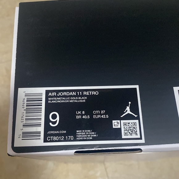 Air Jordan 11 retro - Picture 2 of 7